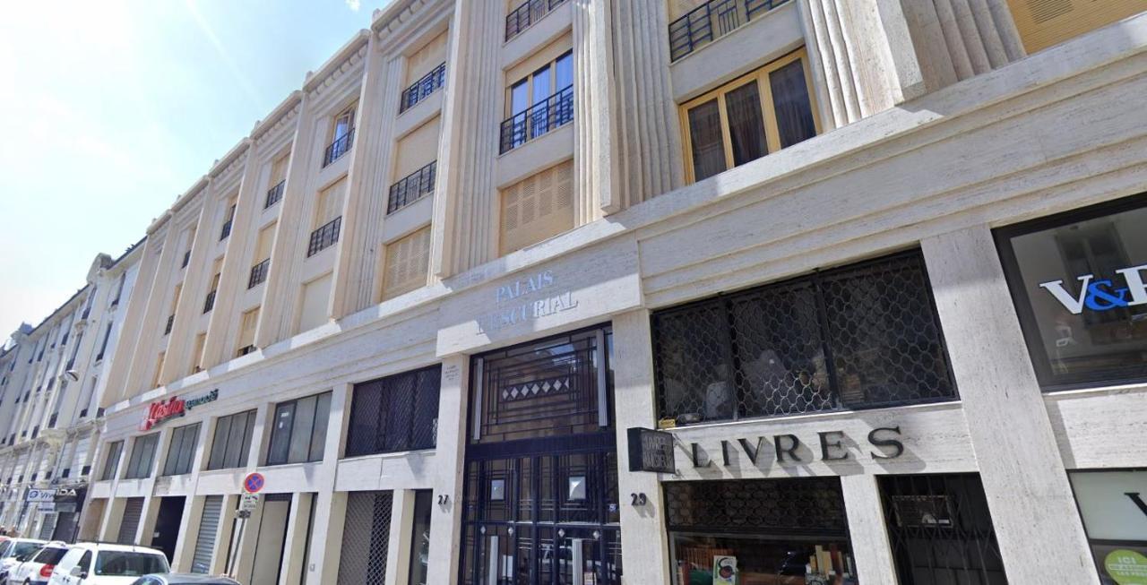 Beautiful Apartment In The Heart Of Niza Exterior foto