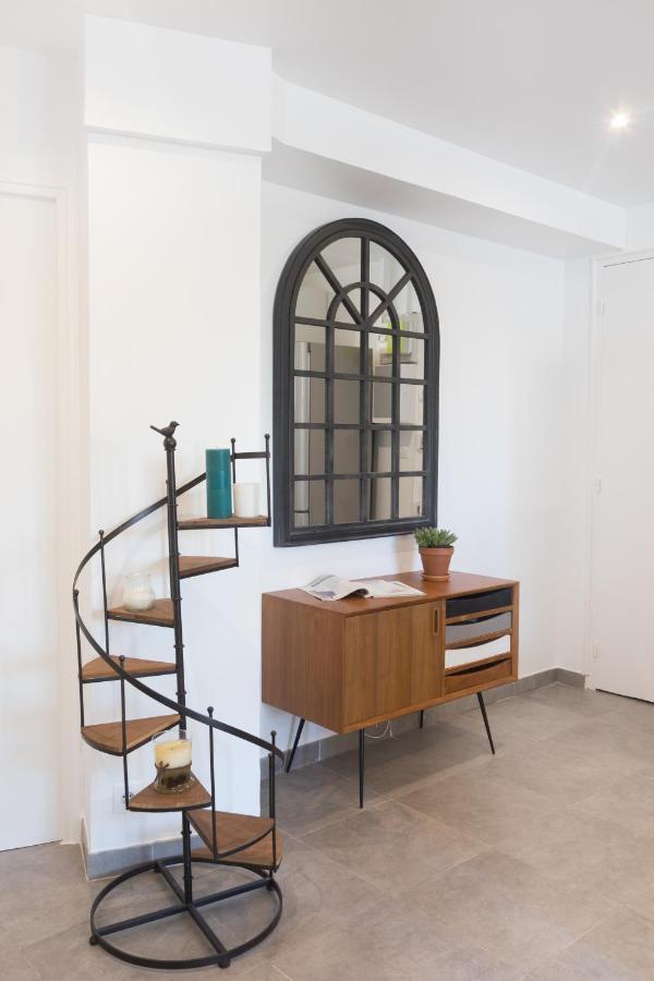 Beautiful Apartment In The Heart Of Niza Exterior foto